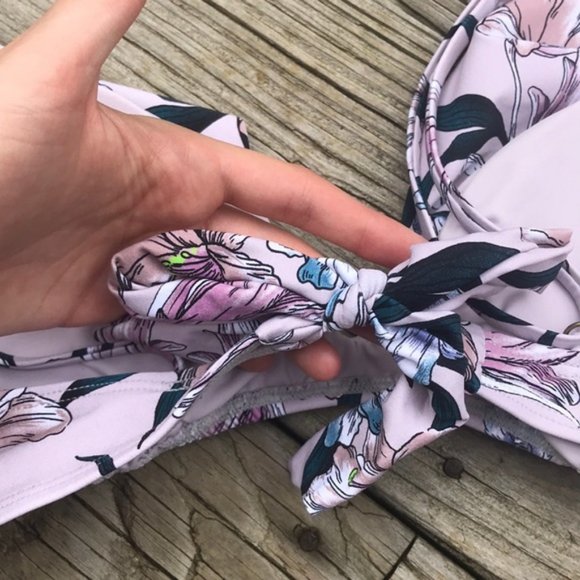 Pale Purple Floral Print O'Neill Darlene Ruffle Triangle Bikini Top - Picture 13 of 16